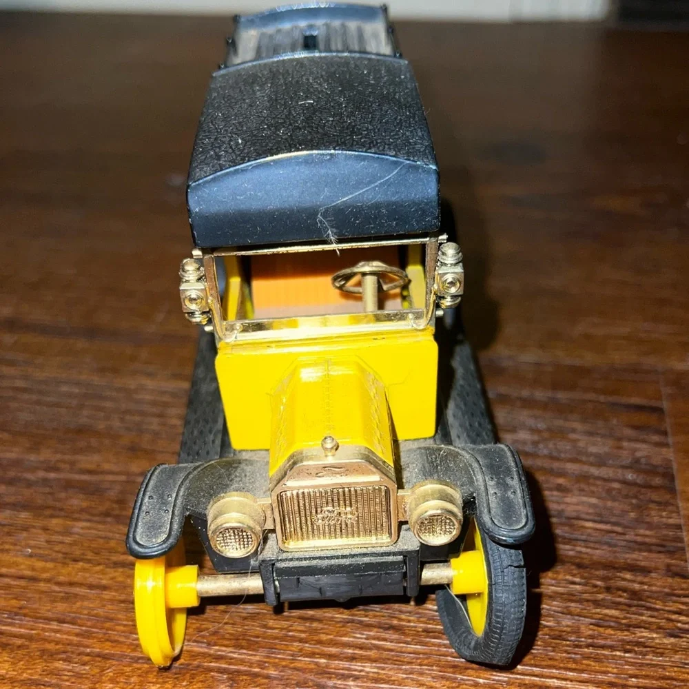 Otasco Replica 1918 Coin Bank Ford Model Truck Vintage Collectable - Picture 5 of 13